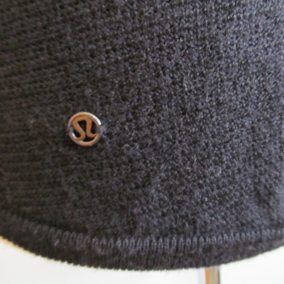 Lululemon Lightweight Boolux Sweater Black Women Size 4- 6? - Picture 9 of 11